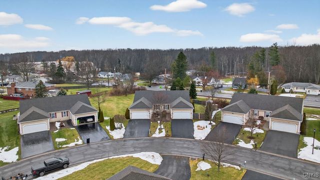 5037 Betsy Ross, Salina, NY 13088