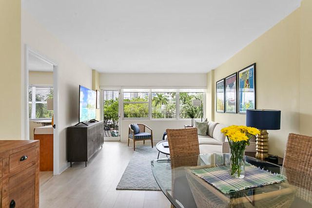 3250 NE 28th Street 305, Fort Lauderdale, FL 33308