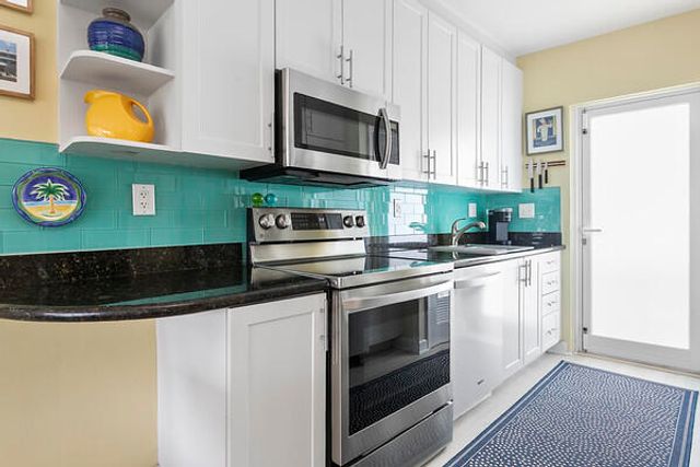 3250 NE 28th Street 305, Fort Lauderdale, FL 33308