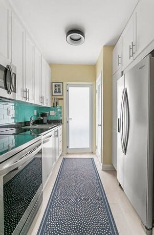 3250 NE 28th Street 305, Fort Lauderdale, FL 33308