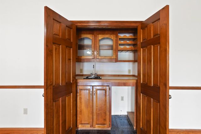 109 Parlange Dr, Houma, LA 70360