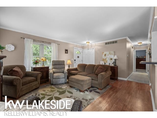 35317 Bristlecone Drive, Clinton Twp, MI 48035