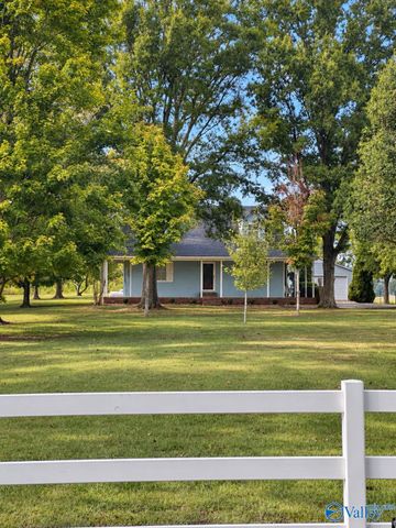 3811 County Road 92, Moulton, AL 35650