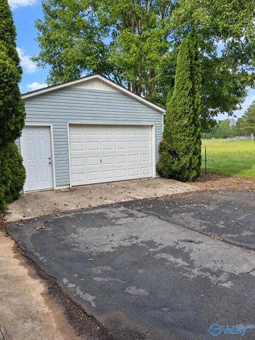 3811 County Road 92, Moulton, AL 35650