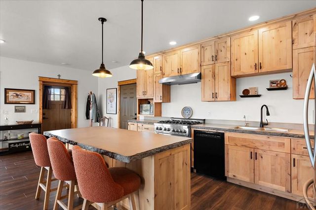 2628 Julianna Rd, Colorado City, CO 81019