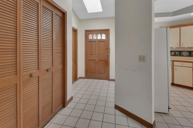 1200 S VILLAGE LAKE DRIVE, Deland, FL 32724