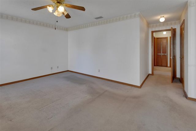 1200 S VILLAGE LAKE DRIVE, Deland, FL 32724