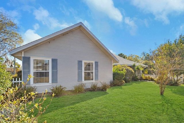 1200 S VILLAGE LAKE DRIVE, Deland, FL 32724