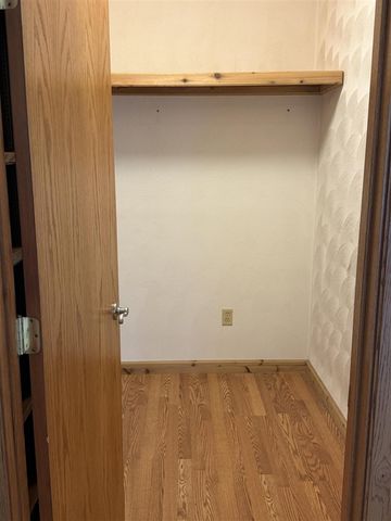8362 E River Road, Battle Creek, MI 49014