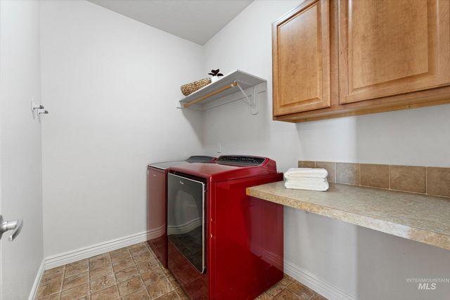 760 SW Josephine, Mountain Home, ID 83647