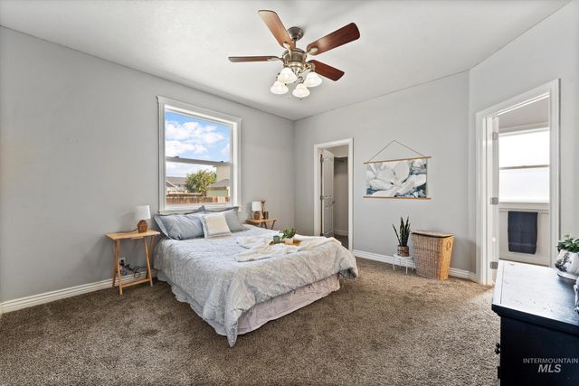 760 SW Josephine, Mountain Home, ID 83647