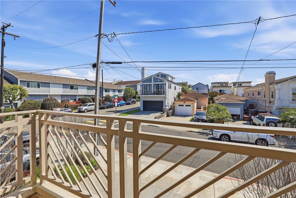 Image 51 of property listing at 1745 Spreckels Lane, Redondo Beach, CA 90278