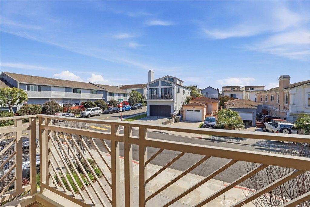 Image 67 of property listing at 1745 Spreckels Lane, Redondo Beach, CA 90278