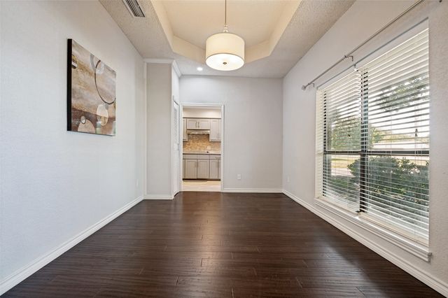 226 Oakwood Drive, Lancaster, TX 75146
