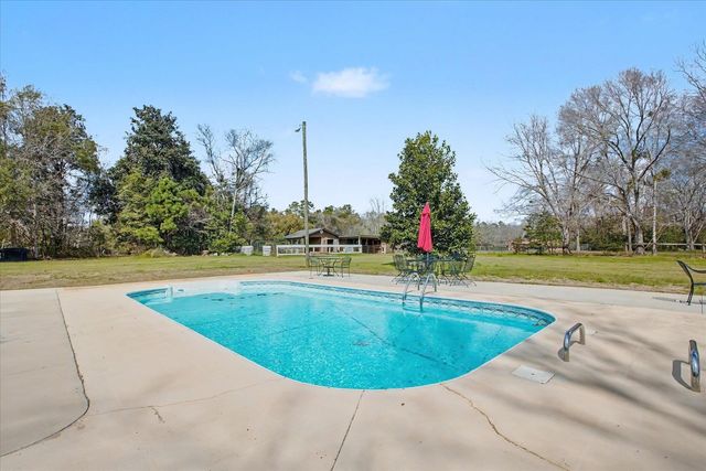 4699 Shady Rest Road, Havana, FL 32333