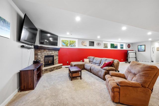 5738 Tuscany Lane, Waunakee, WI 53597