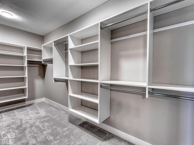 7051 Shenandoah Street, Zionsville, IN 46077