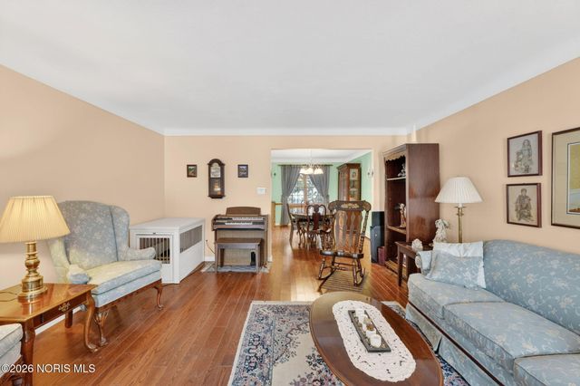 4671 Valley Ridge Court, Toledo, OH 43614