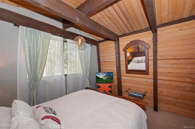 756 Cedar, Sugarloaf, CA 92386