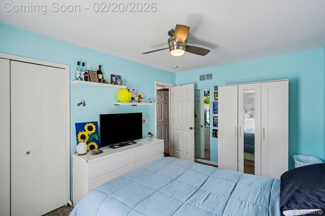 9566 Daleview Drive, Green Oak Township, MI 48178