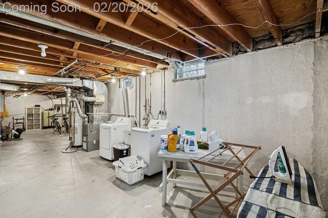 9566 Daleview Drive, Green Oak Township, MI 48178