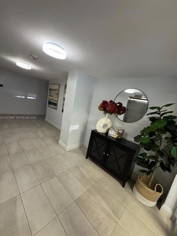 1881 Middle River Dr 403, Fort Lauderdale, FL 33305