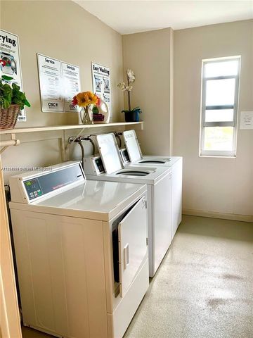 1881 Middle River Dr 403, Fort Lauderdale, FL 33305