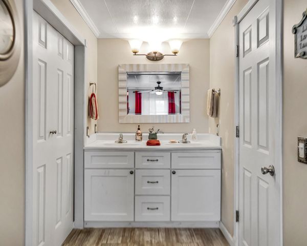 3055 Lakeshore Drive, Fort Lauderdale, FL 33312