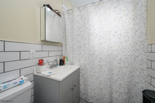 427 N 12Th St, Newark City, NJ 07107