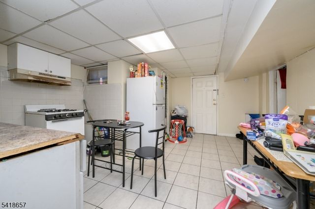 427 N 12Th St, Newark City, NJ 07107