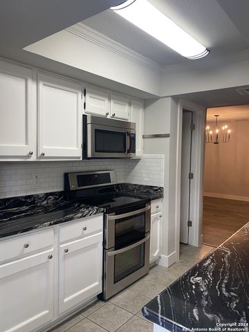 9526 DUNHILL, San Antonio, TX 78239
