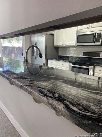 9526 DUNHILL, San Antonio, TX 78239