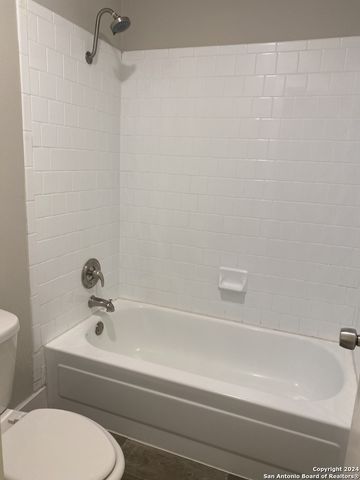 9526 DUNHILL, San Antonio, TX 78239