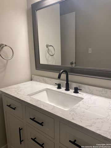 9526 DUNHILL, San Antonio, TX 78239
