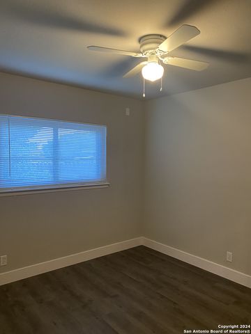 9526 DUNHILL, San Antonio, TX 78239