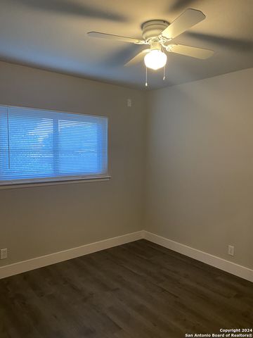 9526 DUNHILL, San Antonio, TX 78239