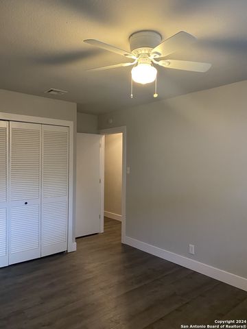 9526 DUNHILL, San Antonio, TX 78239