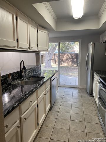 9526 DUNHILL, San Antonio, TX 78239