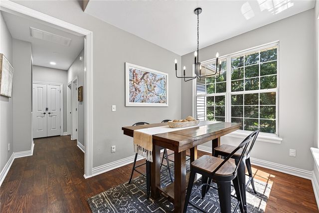 1 Binham Lane, Bella Vista, AR 72715