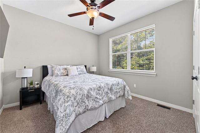 1 Binham Lane, Bella Vista, AR 72715
