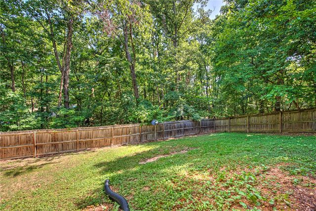 1 Binham Lane, Bella Vista, AR 72715