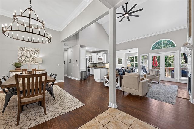 1 Binham Lane, Bella Vista, AR 72715