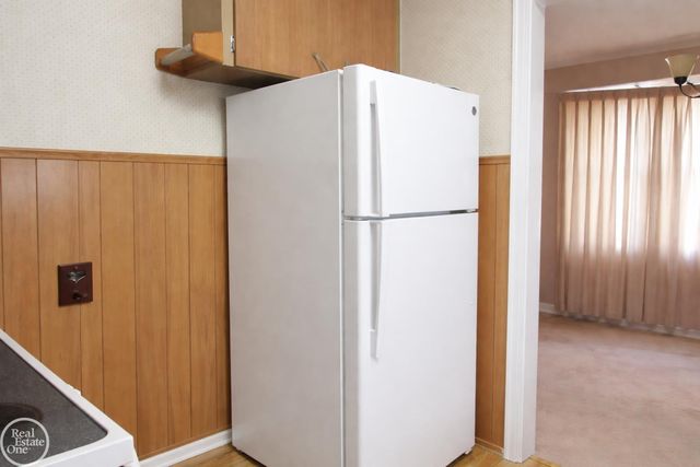 18746 Woodside Street, Harper Woods, MI 48225