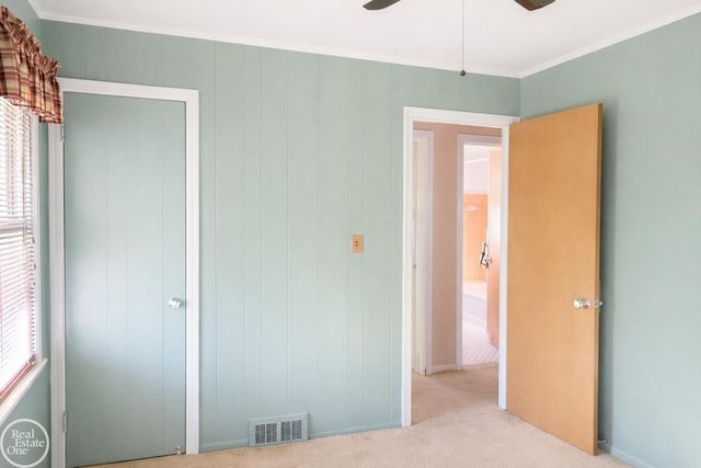 18746 Woodside Street, Harper Woods, MI 48225