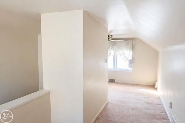 18746 Woodside Street, Harper Woods, MI 48225