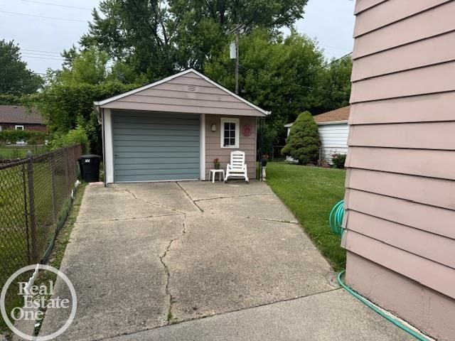 18746 Woodside Street, Harper Woods, MI 48225