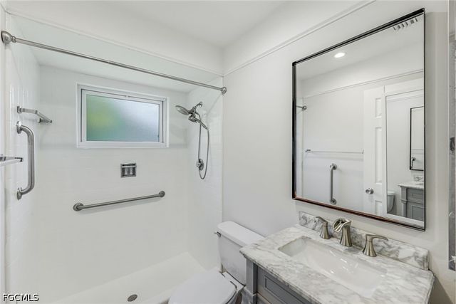 4240 SE 3rd AVE, Cape Coral, FL 33904