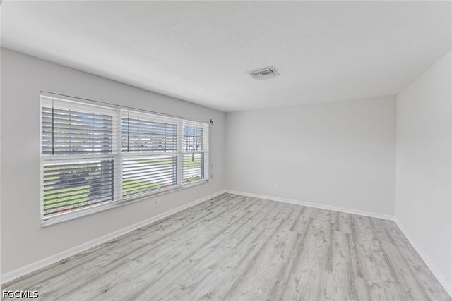 4240 SE 3rd AVE, Cape Coral, FL 33904