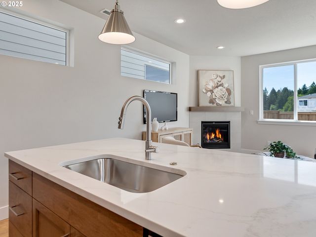 13890 Sw 175th Ave, Tigard, OR 97140