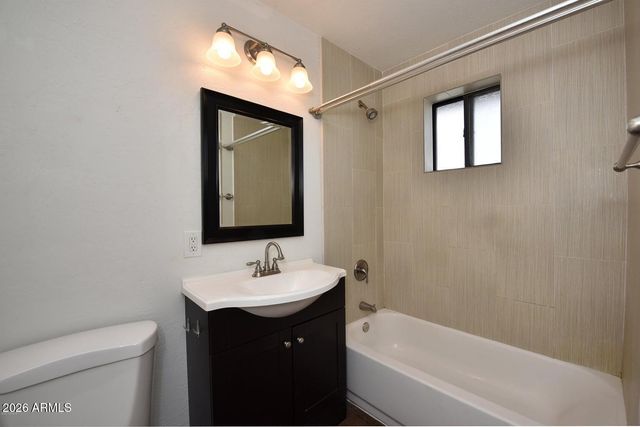502 E Mariposa Street Apt 201, Phoenix, AZ 85012